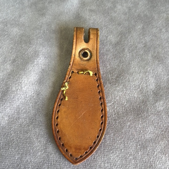 Louis Vuitton Buckle Vachetta Leather Replacement Piece z21 - Picture 1 of 8
